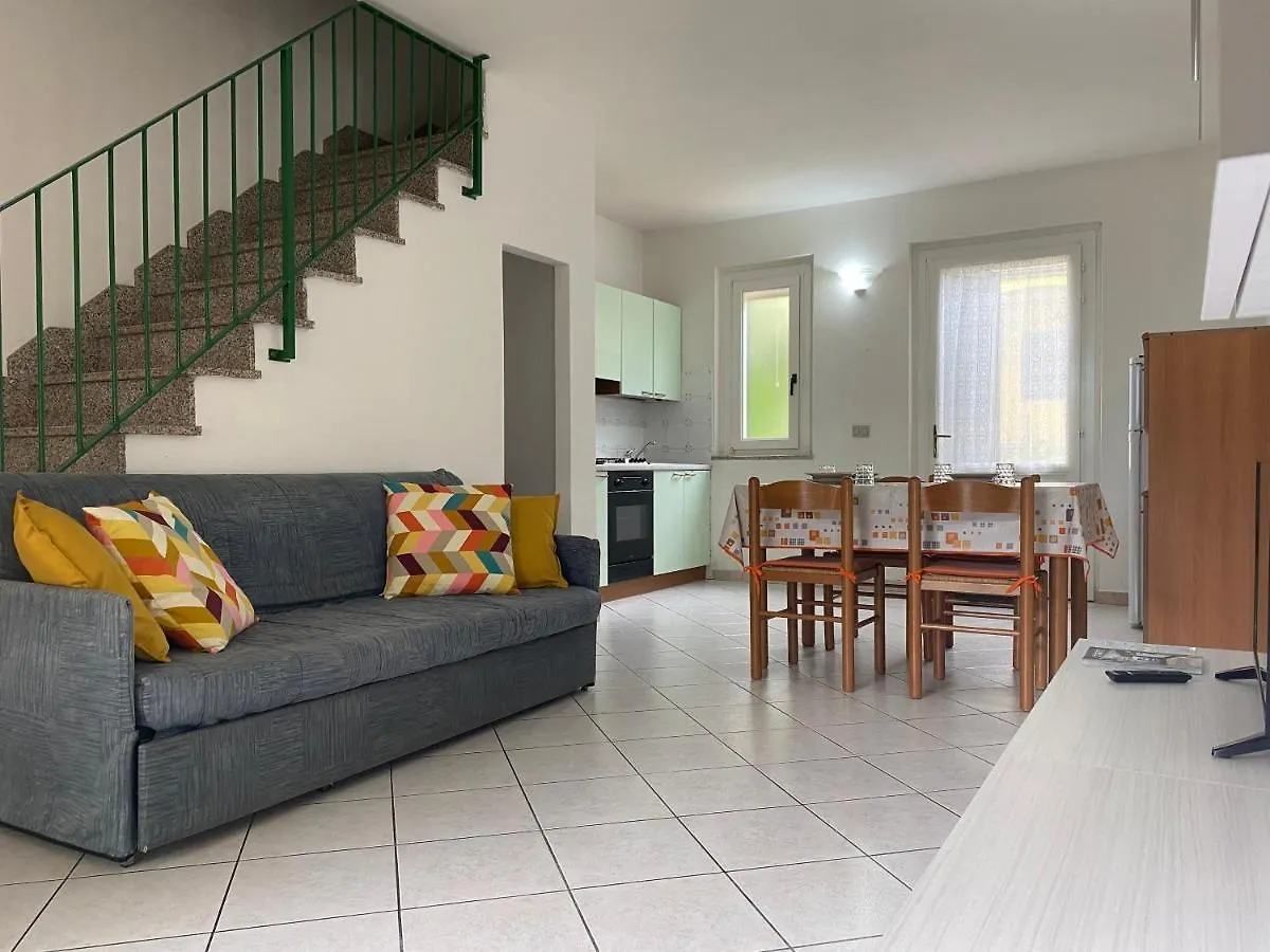 Melo Beach Apartments Tanaunella