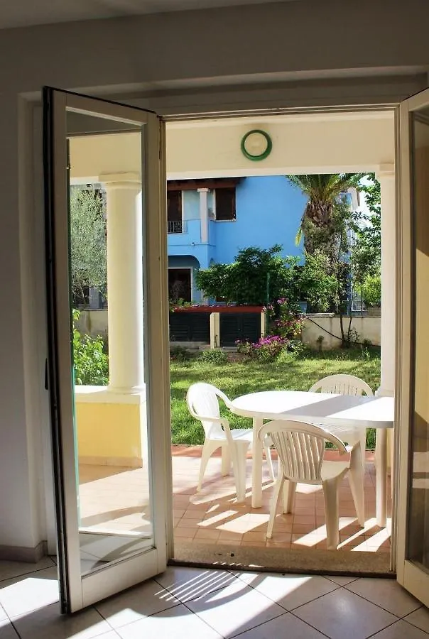 Melo Beach Apartments Tanaunella