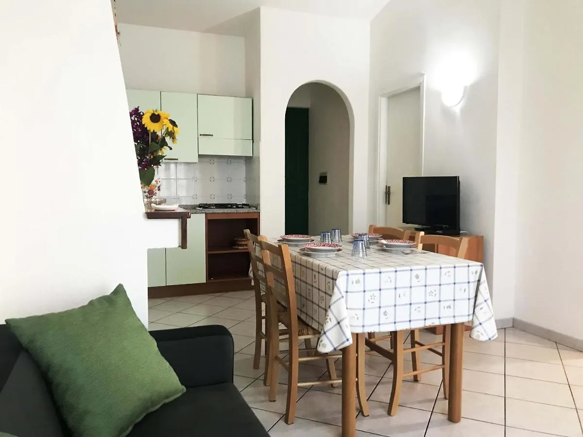 Melo Beach Apartments Tanaunella